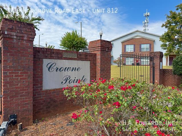 Building Photo - 3719 Hargrove E Rd