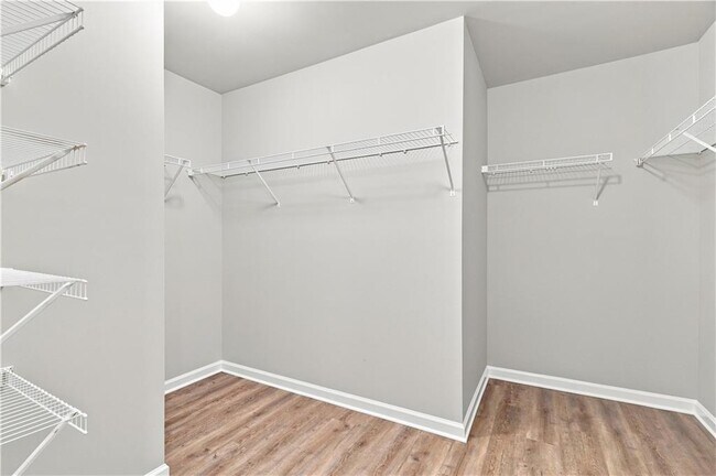 Building Photo - 1336 Brookmere Way