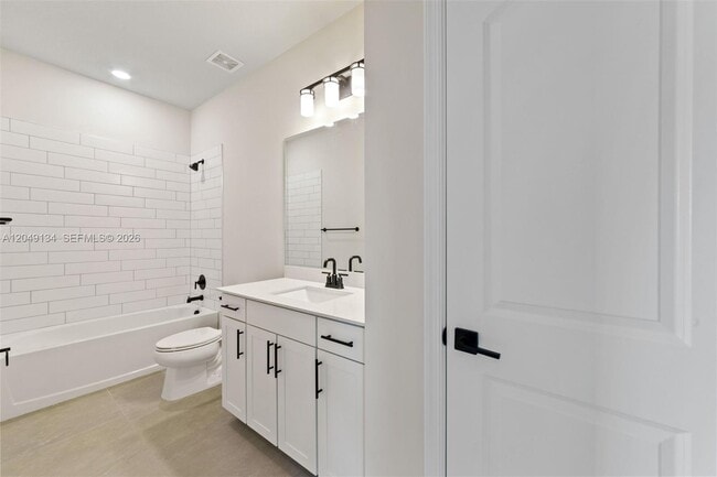 Building Photo - 4470 Waterside Dr