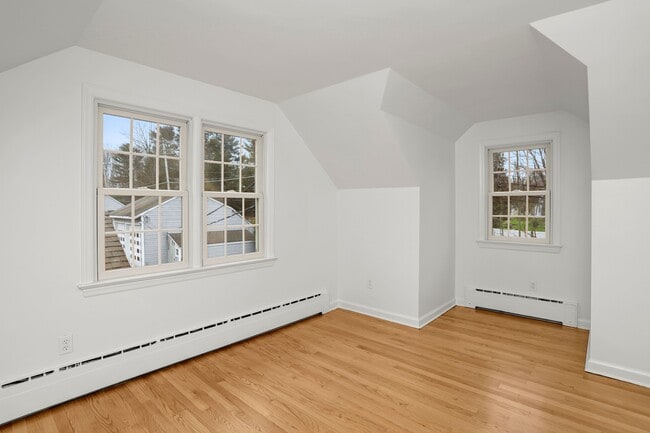 Building Photo - 148 Old Mill Rd