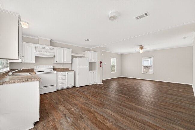 Building Photo - 11918 Greensbrook Forest Dr