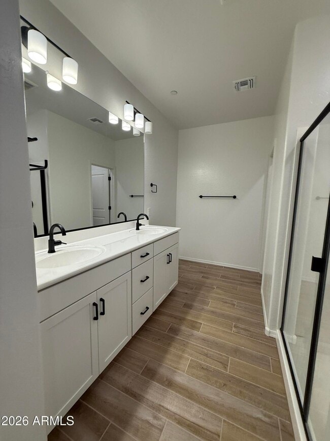 Building Photo - 2628 S Voyager Dr