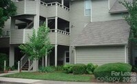 Building Photo - 2547 Stockbridge Dr
