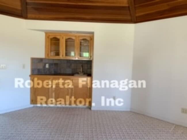 Building Photo - 5481 Mendes Ct