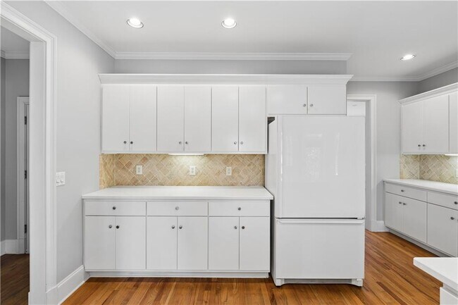 Building Photo - 520 Redding View Ct NW