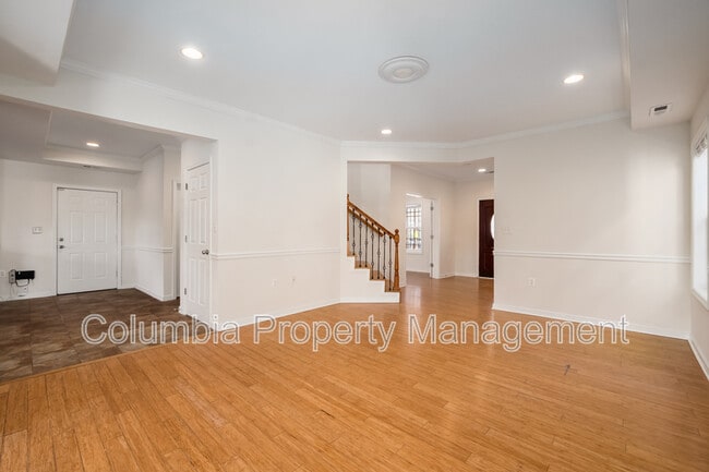 Building Photo - 2421 Franklin St NE