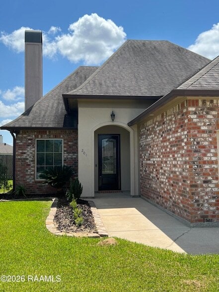 Building Photo - 204 Crenshaw Dr