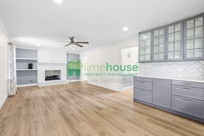 Building Photo - 948 Forest Lakes Cir