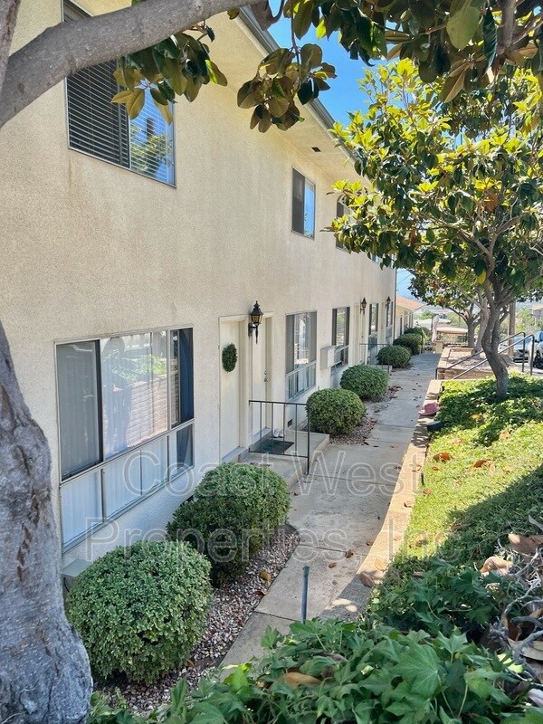 Building Photo - 1280 Goshen St