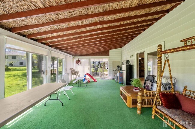 Building Photo - 34 Ventnor Dr