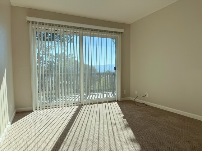 Building Photo - 2005 Monroe Ave