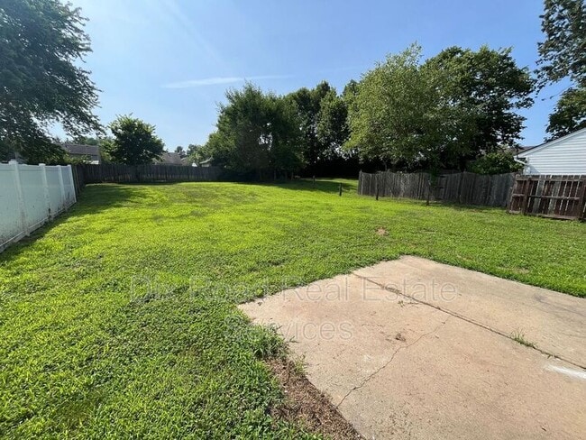 Building Photo - 307 Park Dr