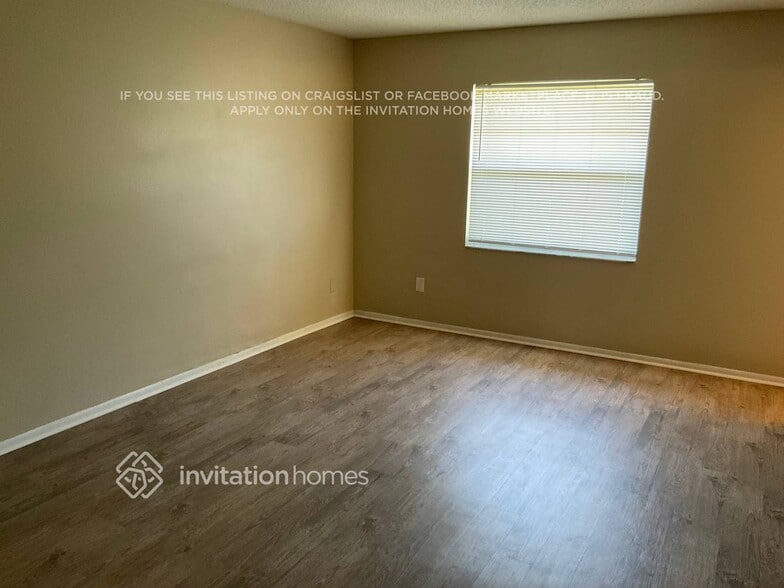 Building Photo - 910 Little Bend Rd