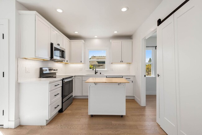 Building Photo - 4 Bedroom West Seattle View Retreat | Fully Remodeled Home with Sound Views & RV Parking