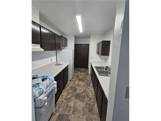 Building Photo - 306 S East St