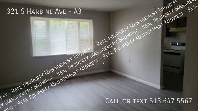 Building Photo - 321 S Harbine Ave