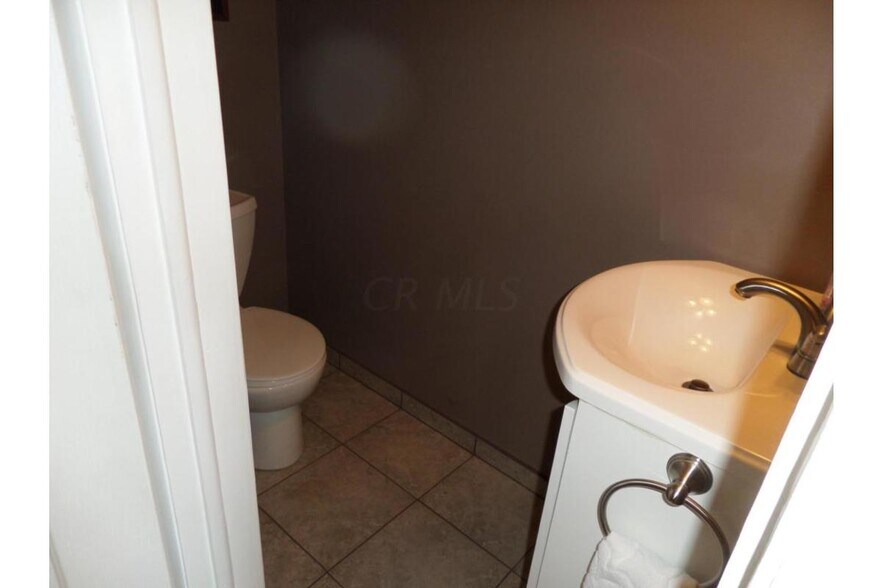 Building Photo - 1100 Merrimar Cir N