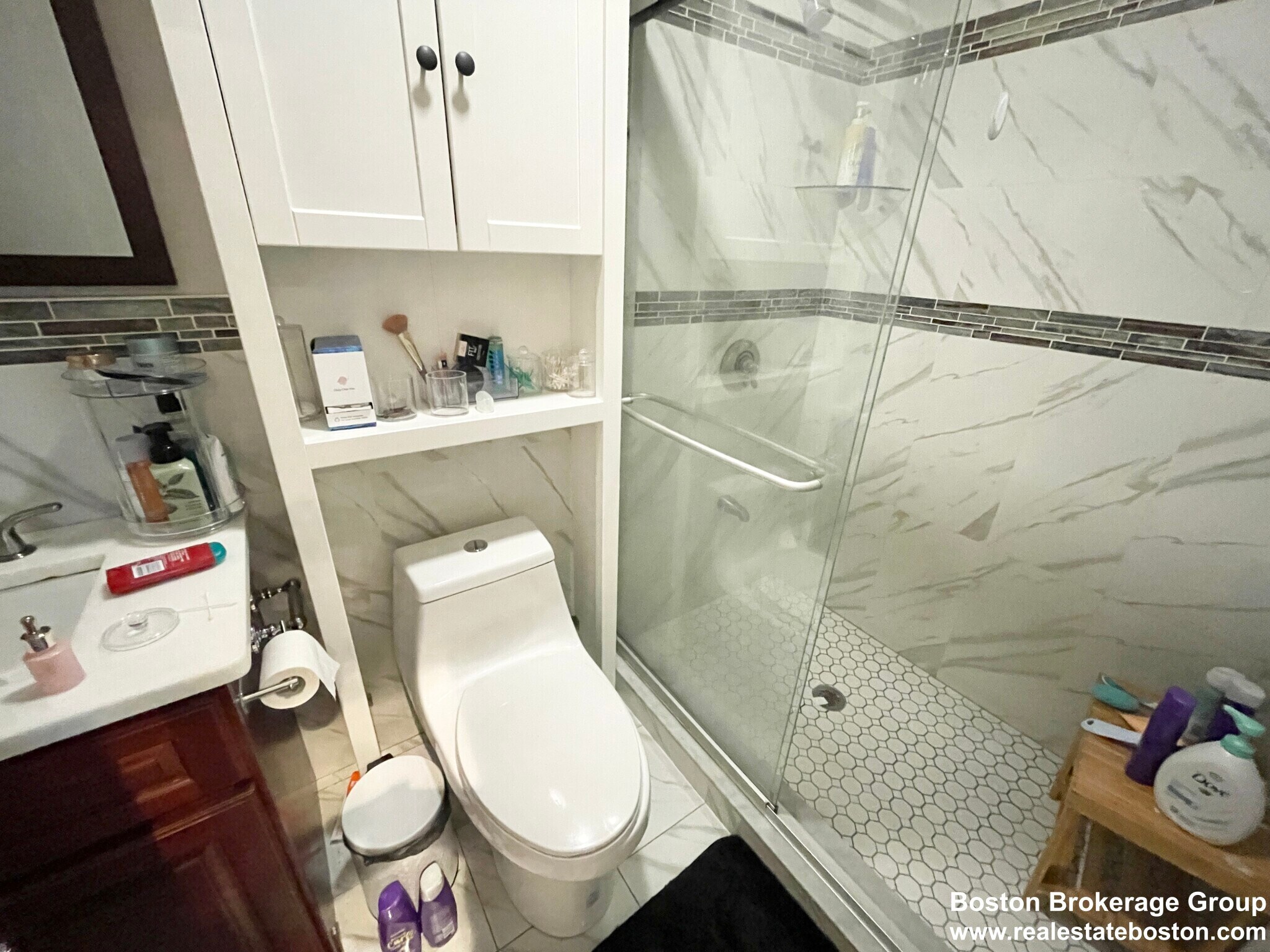 Building Photo - 150 Everett St