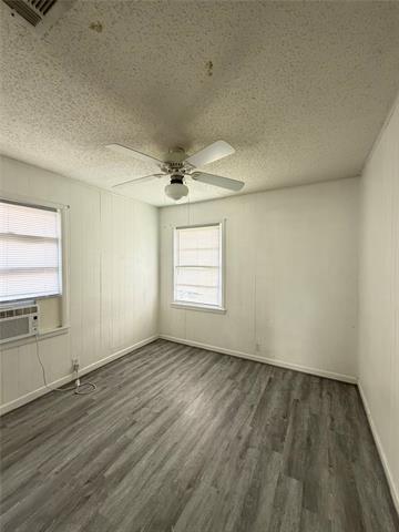 Building Photo - 1109 E Inwood Dr