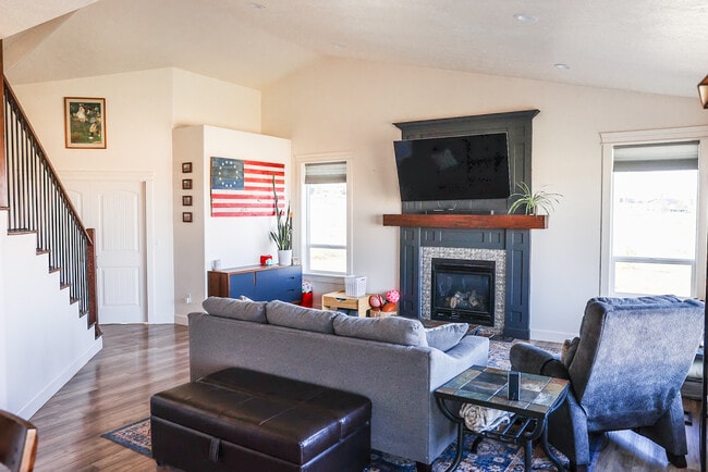 Building Photo - 45 Butch Cassidy Loop