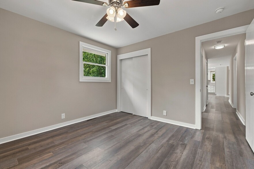 Building Photo - 1614 Shady Cir