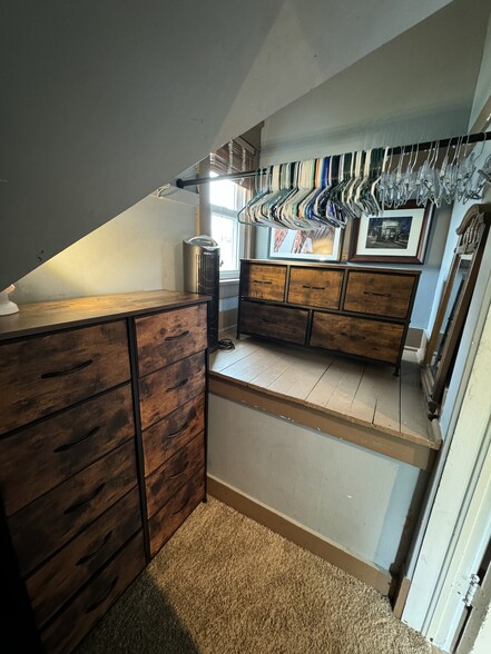 Walk in closet / Two Dressers - 4315 Fairmount Ave