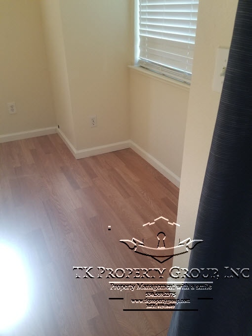 Building Photo - 1335 Oak Ridge Dr