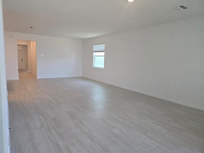 Building Photo - 9325 Scouter Bee Pl