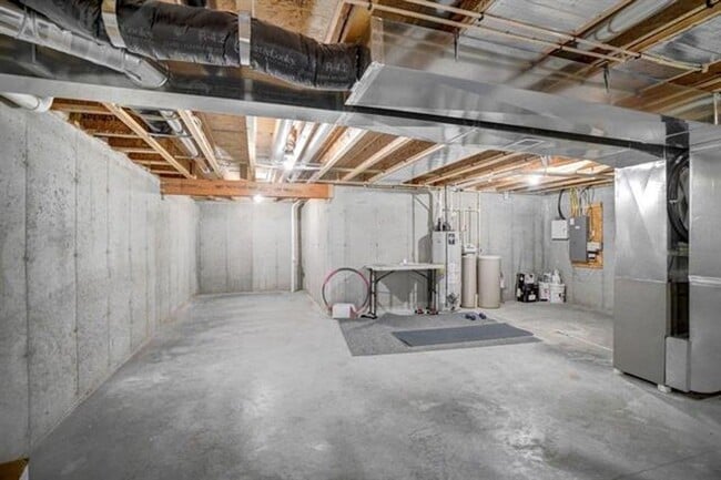 Building Photo - 9317 Golden Hue Blvd