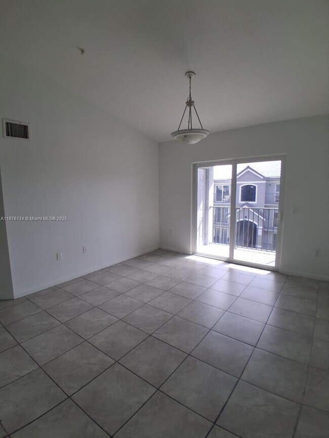 Building Photo - 15460 SW 284th St