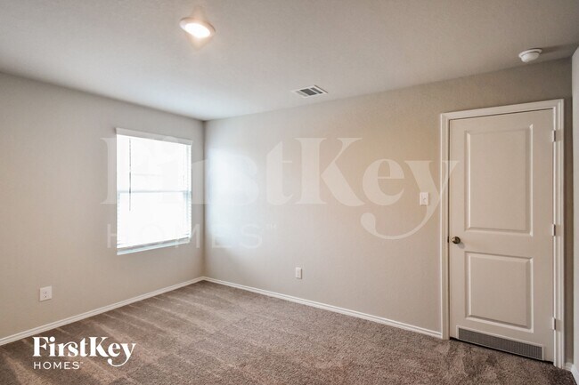 Building Photo - 14015 Mulch Ct