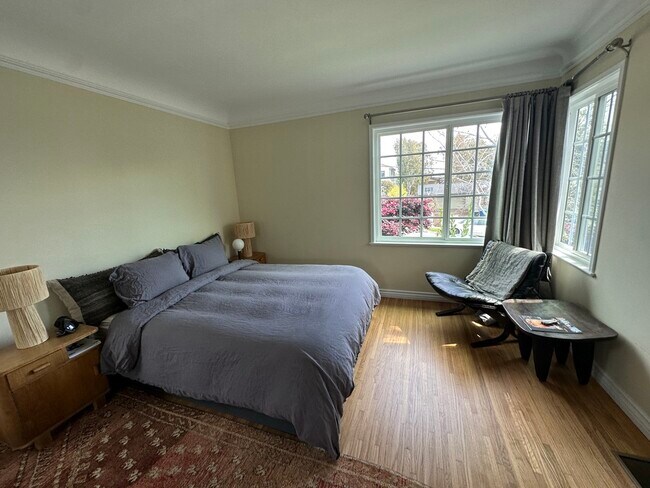 Bedroom 2 - 1029 Chautauqua Blvd