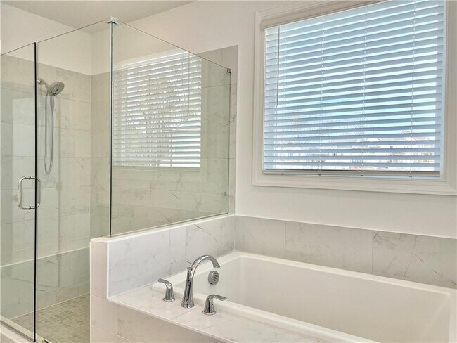 Building Photo - 1562 Wellborn Walk