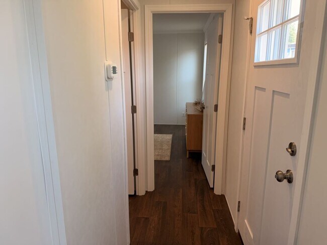Building Photo - 121 Cimarron