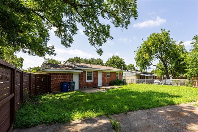 Building Photo - 2627 Tealford Dr