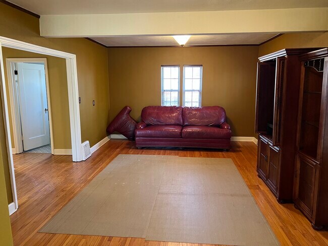 Main floor family room - other view - 27 S Riverview Hts