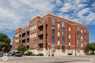 Building Photo - 4011 N Francisco Ave
