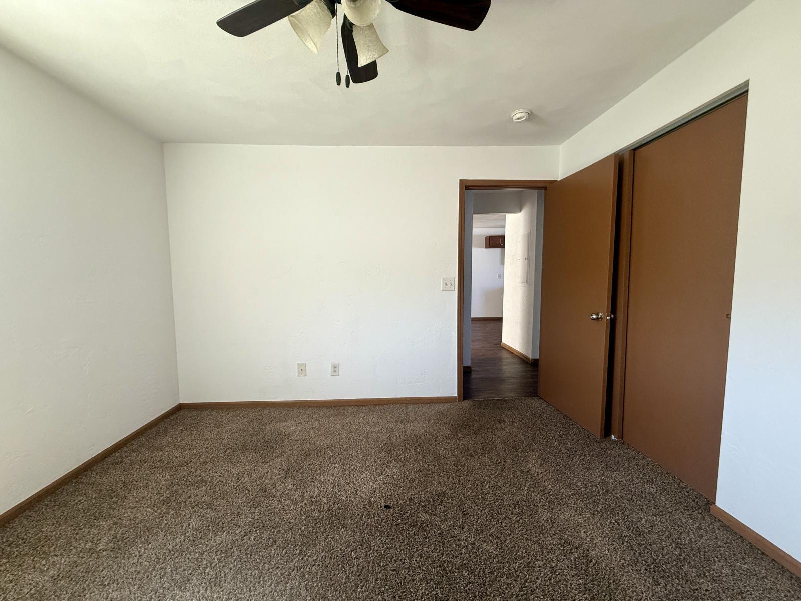 Building Photo - 81 Hillside Ln