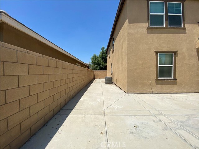 Building Photo - 4733 Rogers Way
