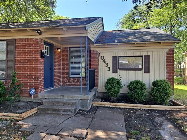 Building Photo - 10433 Cayuga Dr