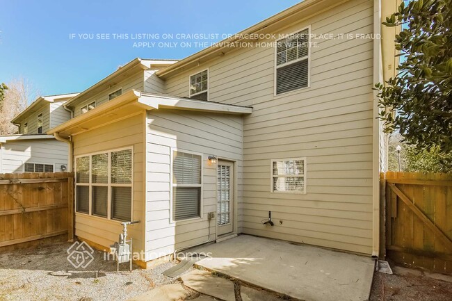 Building Photo - 1717 Hedgestone Ct