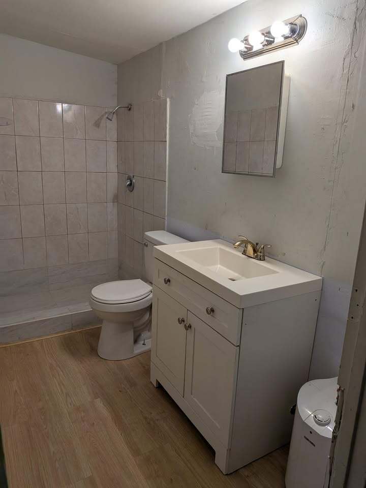 Building Photo - 1537 SW 44th Ave