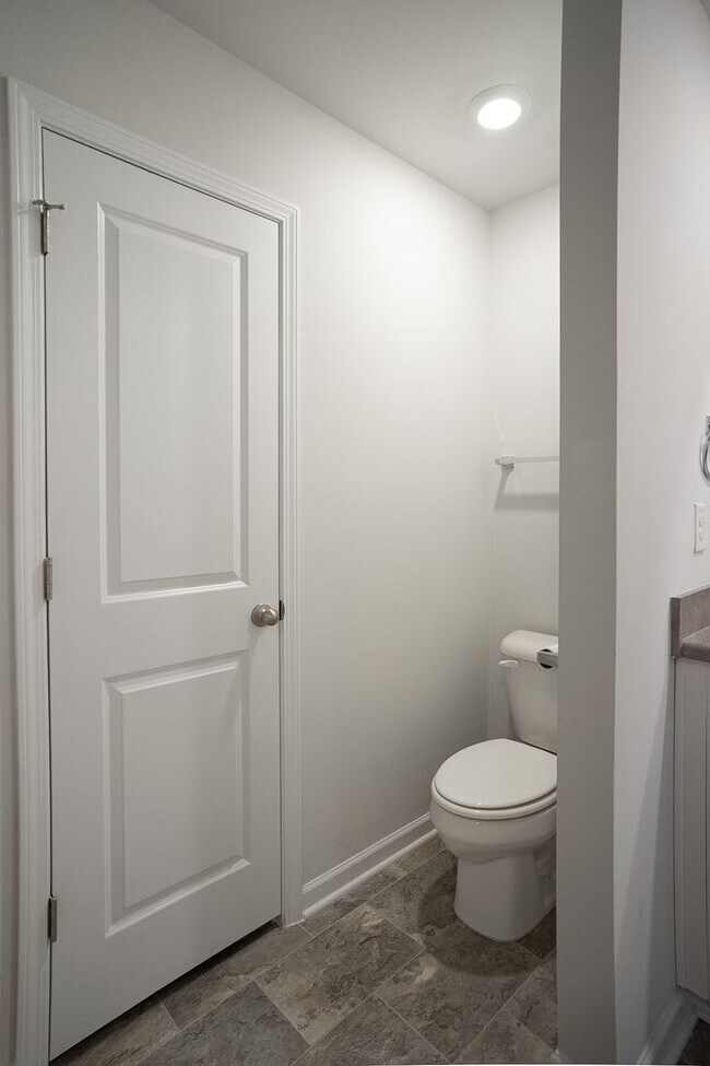 Building Photo - 950 Quaint Parish Cir