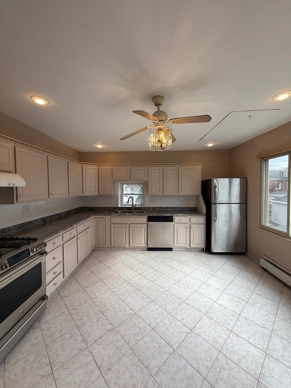 Building Photo - 165 Summer St