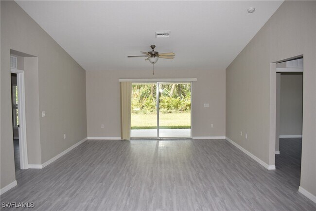 Building Photo - 212 Antis Dr