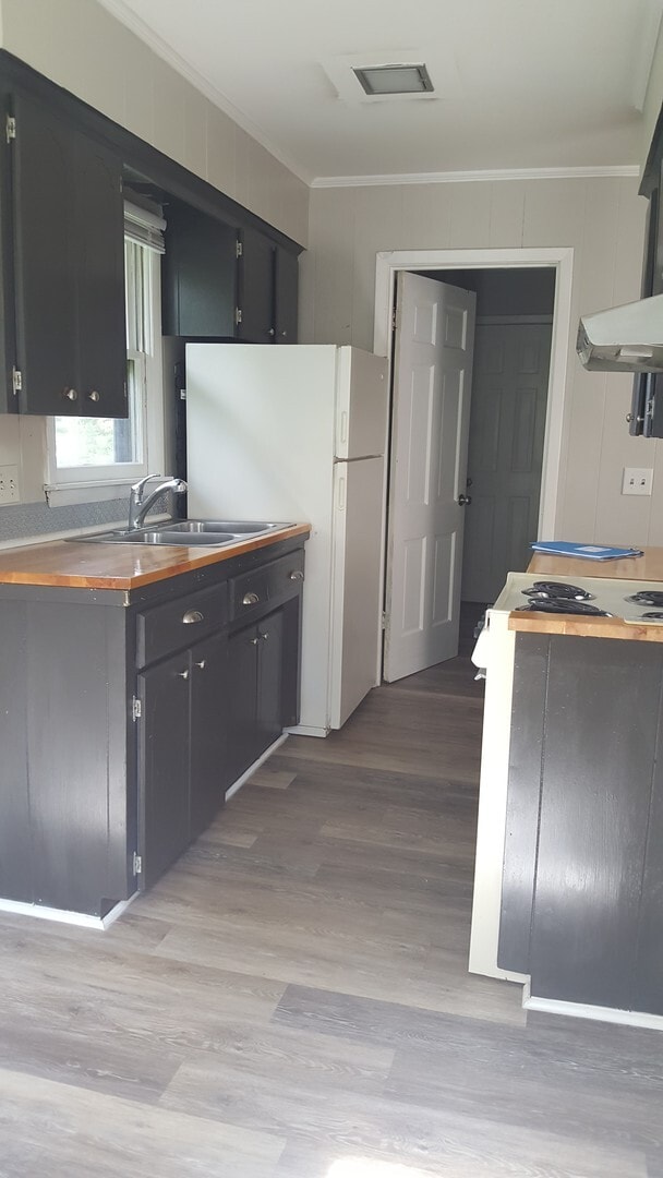 Building Photo - C - Williams Place