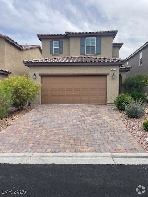 Building Photo - 9233 Valley Betica Ave