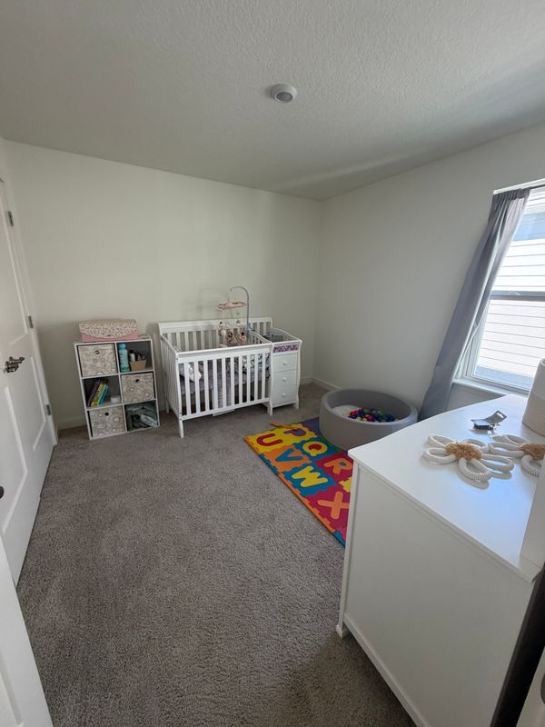 Building Photo - 2006 Education St