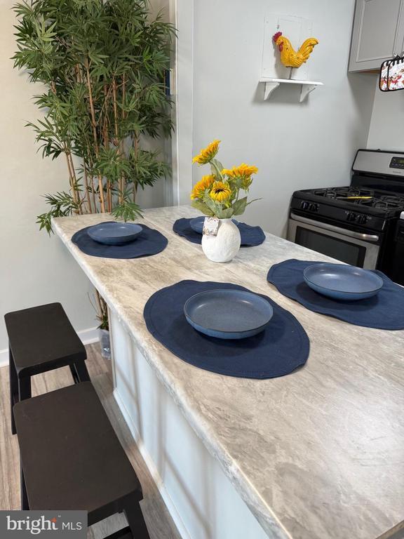 Building Photo - 2500 N Van Dorn St