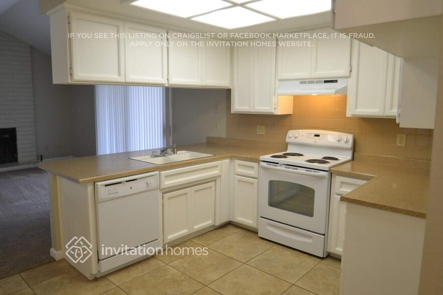 Building Photo - 18 Dempster Ct